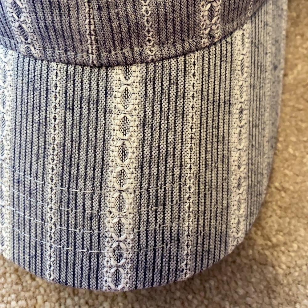 Express hat - Picture 3 of 4